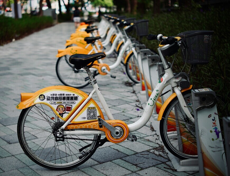 以數據研擬自行車調度與設站優化策略